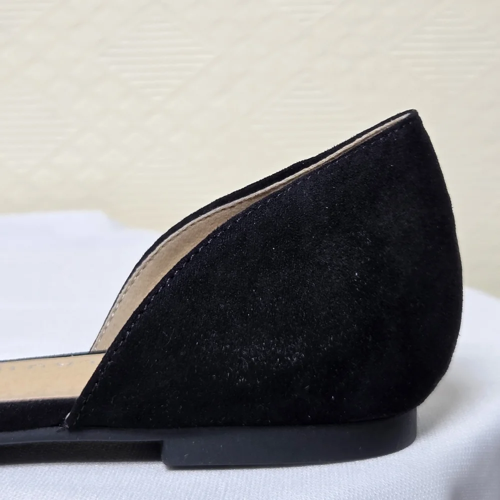 NIB Chinese Laundry Eternal Love Flats Size-9